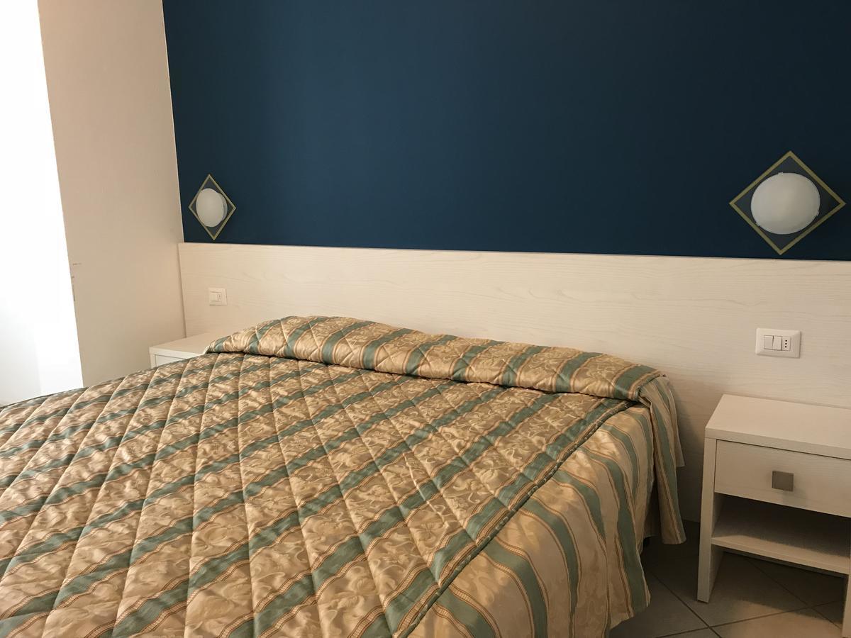 Roma Suite Apartments Cervia Extérieur photo