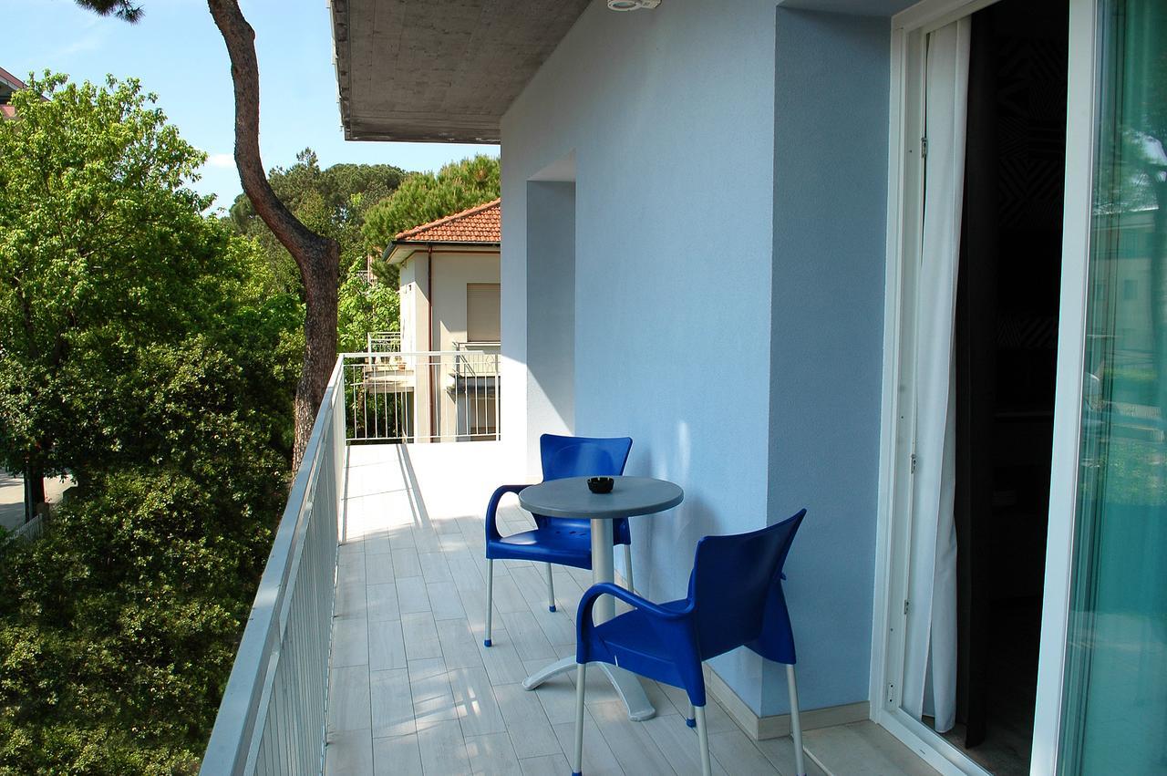 Roma Suite Apartments Cervia Extérieur photo
